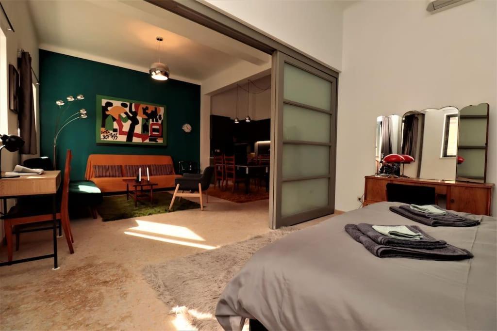 Central Studio In Monastiraki B Афины Экстерьер фото