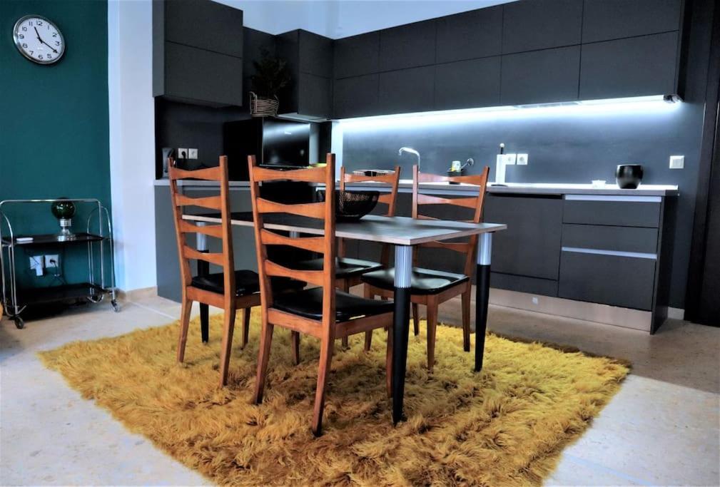 Central Studio In Monastiraki B Афины Экстерьер фото